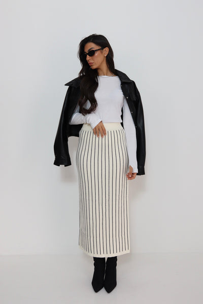 חצאית פסים סריג מקסי