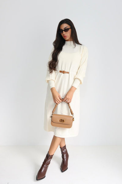 שמלה סריג עם חגורה