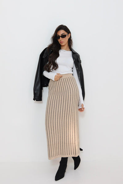 חצאית פסים סריג מקסי