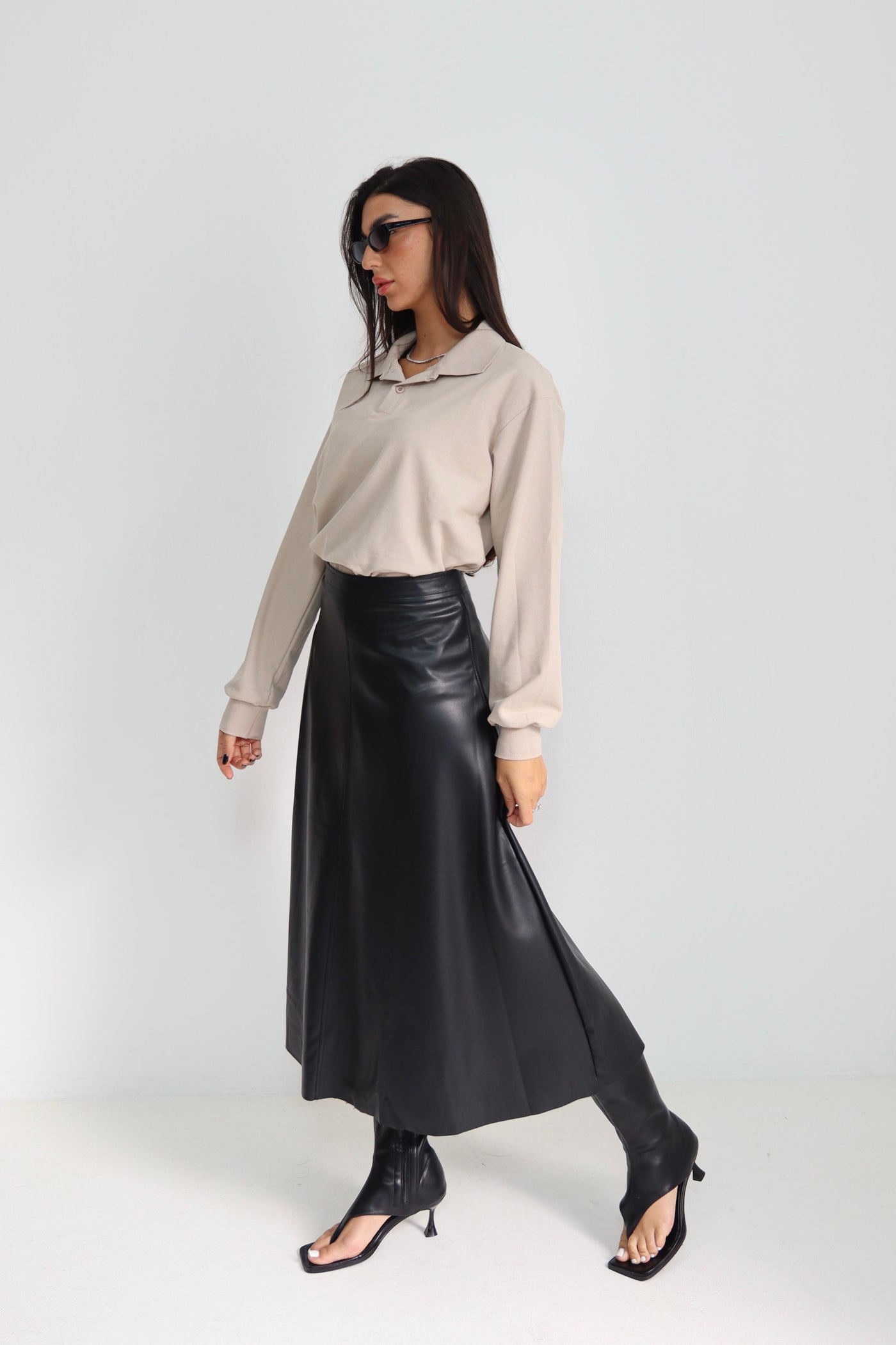 חולצה צווארון ארוכה