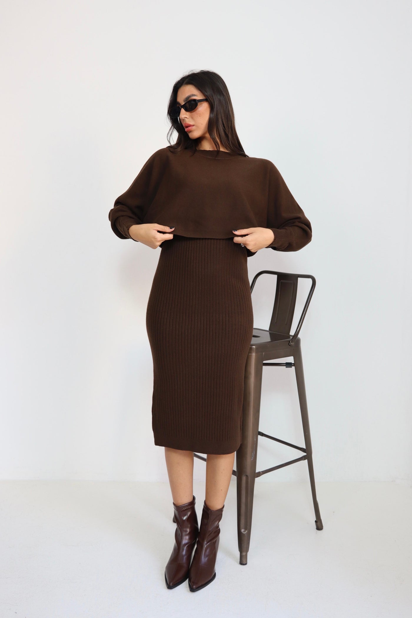 סט שמלה גופיה + חולצה קצרה בד סריג