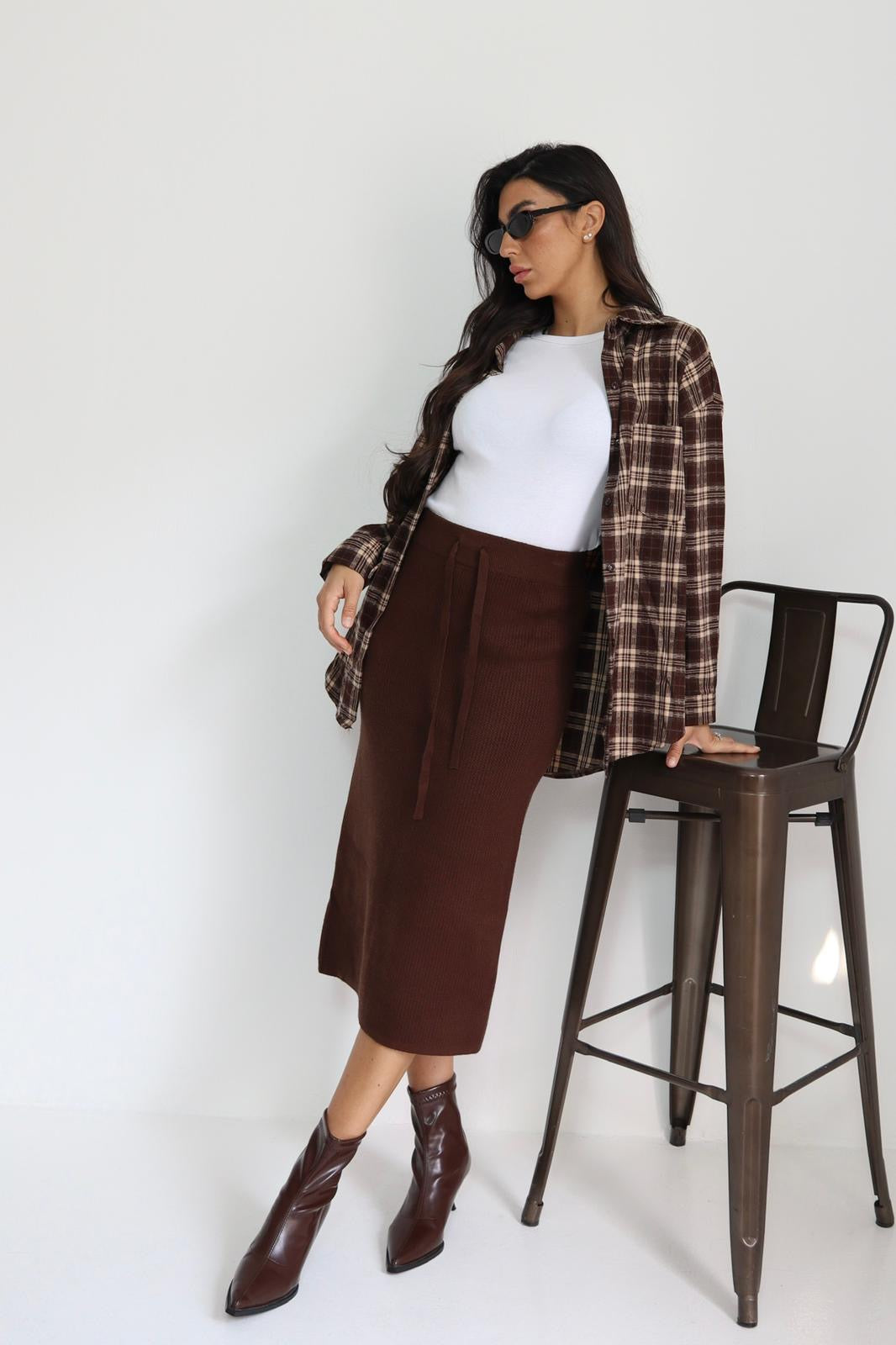 חצאית מידי סריג שרוך