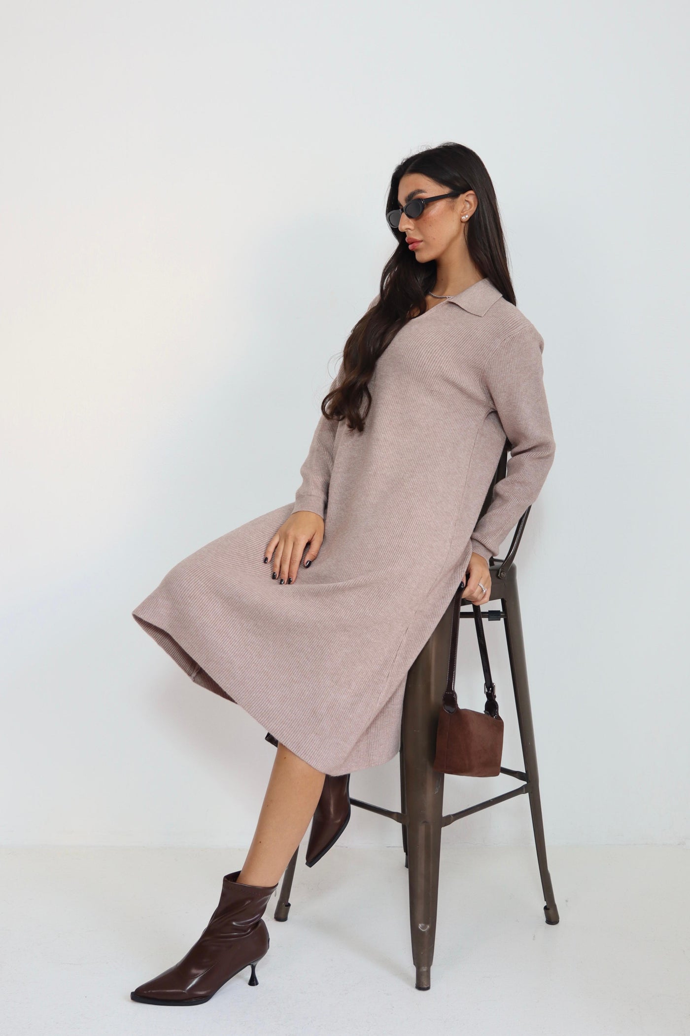 שמלה סריג פתח וי