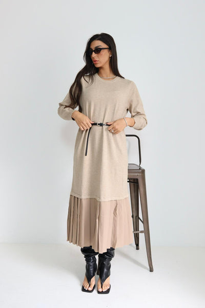 שמלה  סריג עם מלמלה למטה