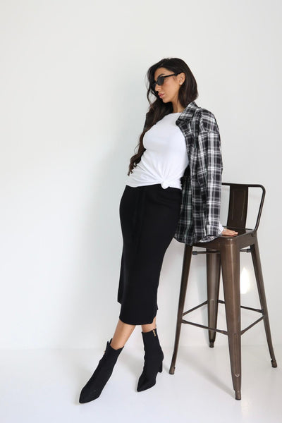 חצאית מידי סריג שרוך