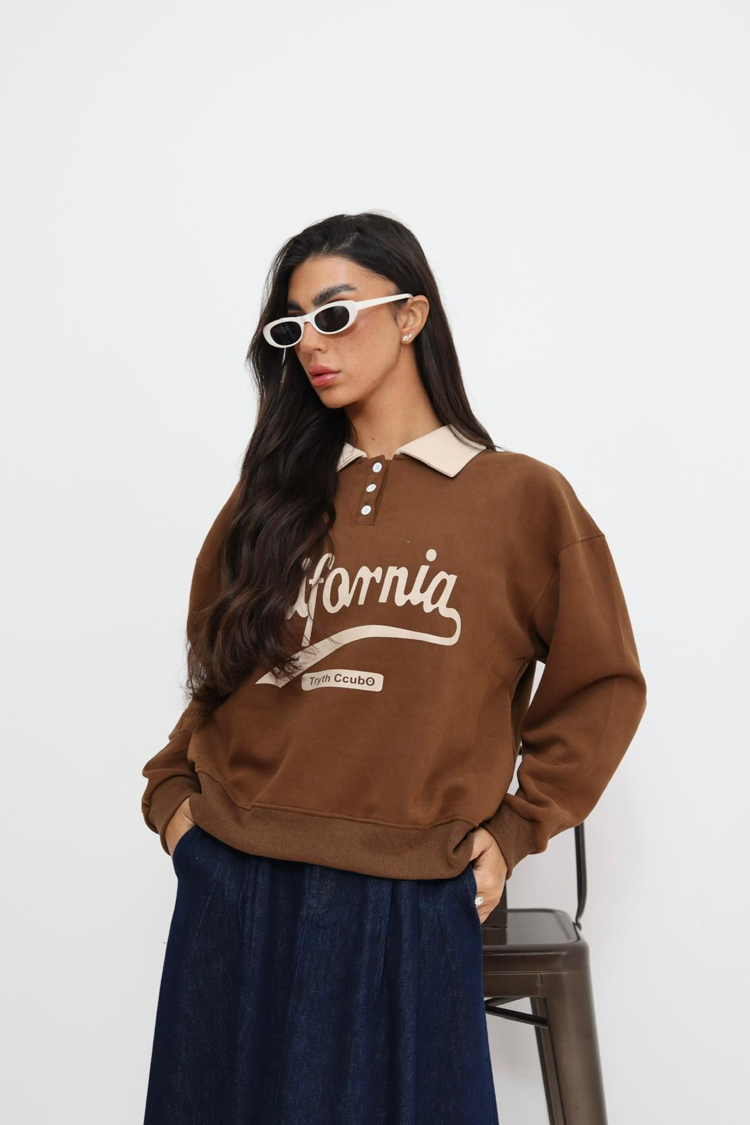 חולצה פוטר עם כתוביות וצווארן