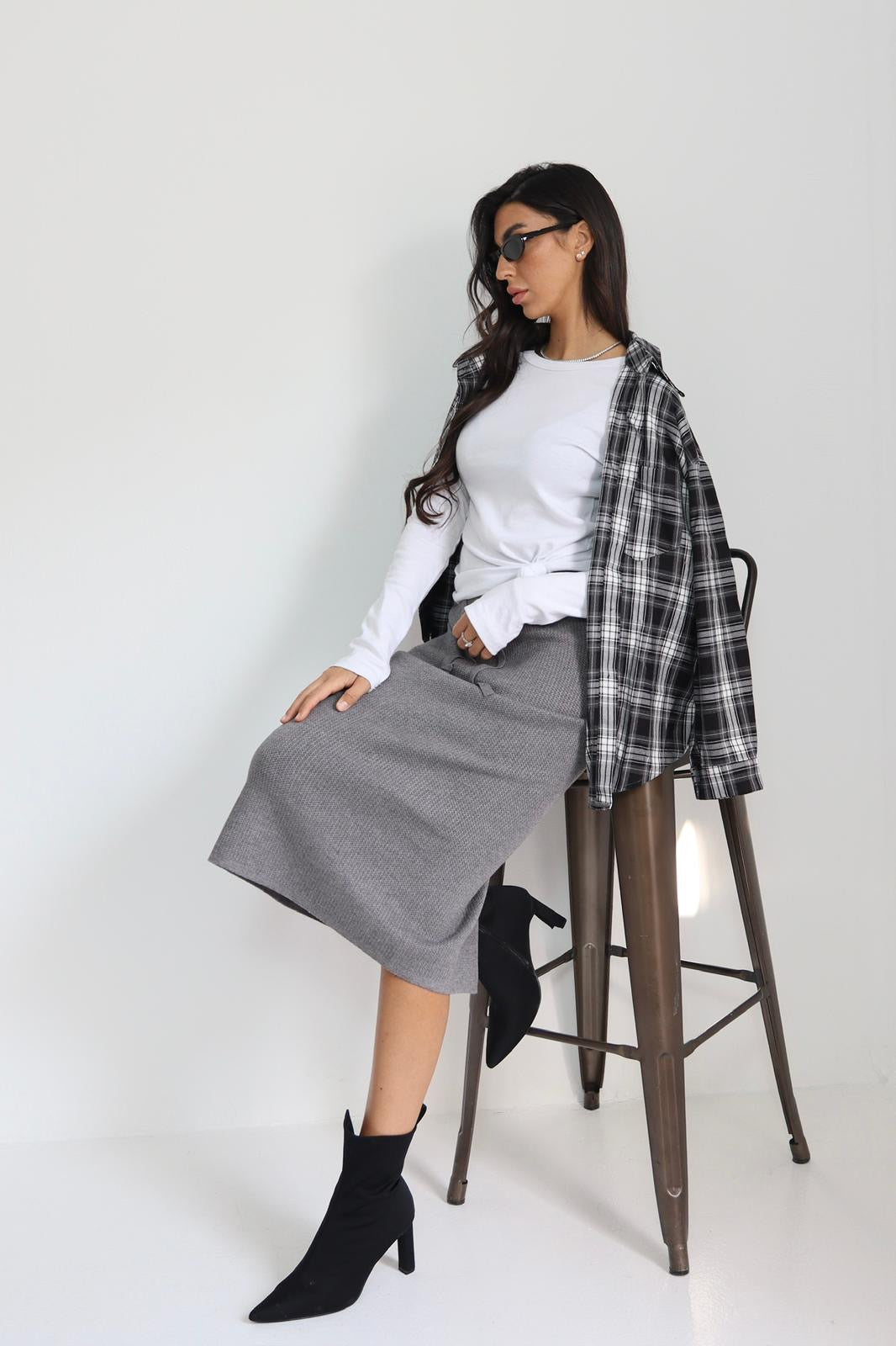 חצאית מידי סריג שרוך