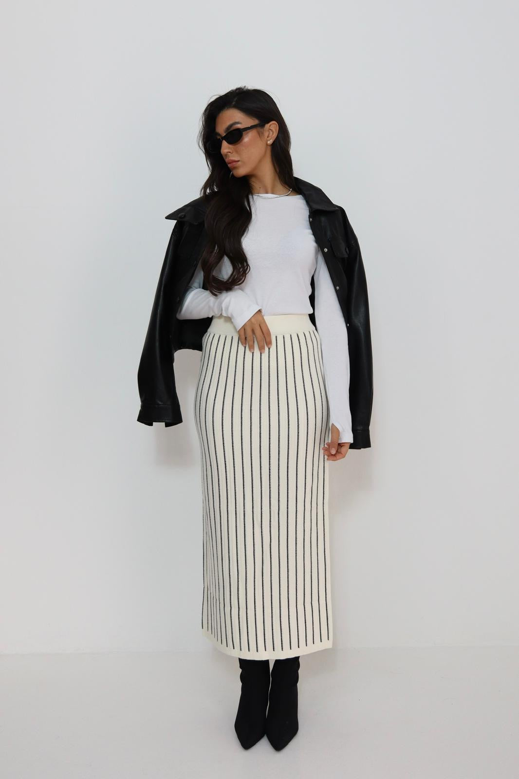 חצאית פסים סריג מקסי