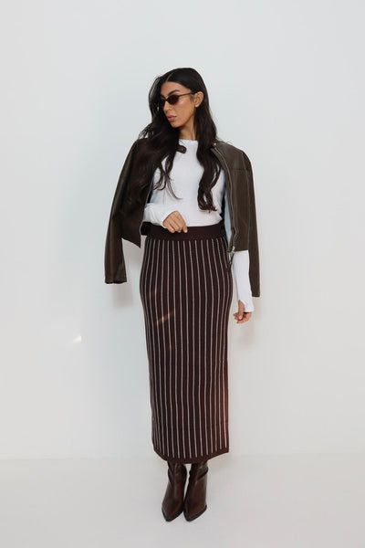 חצאית פסים סריג מקסי