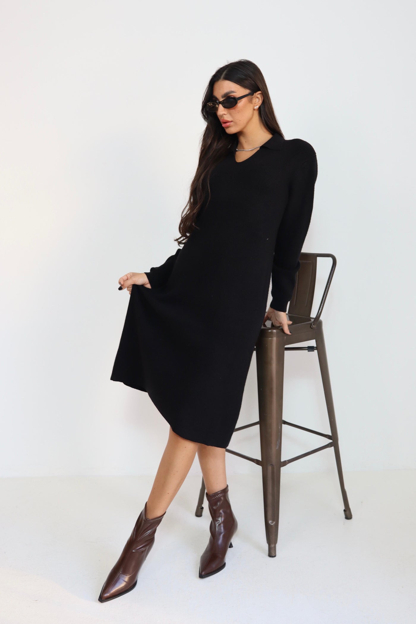 שמלה סריג פתח וי