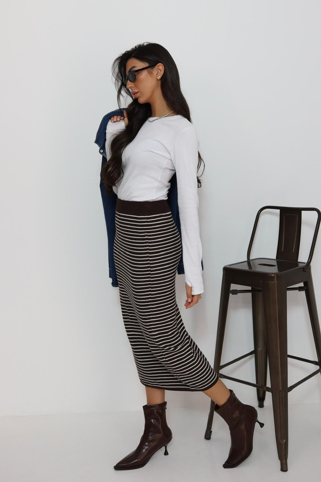 חצאית פסים סריג מידי