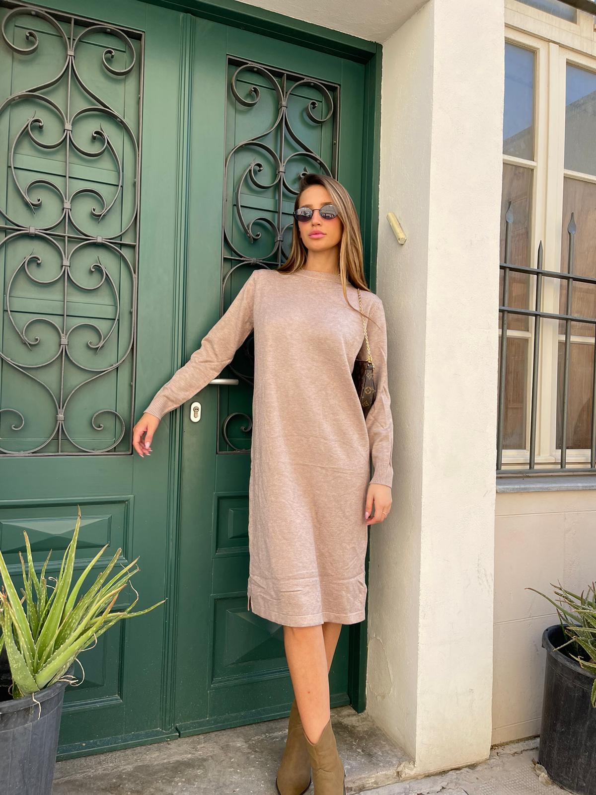 שמלה סריג ישרה